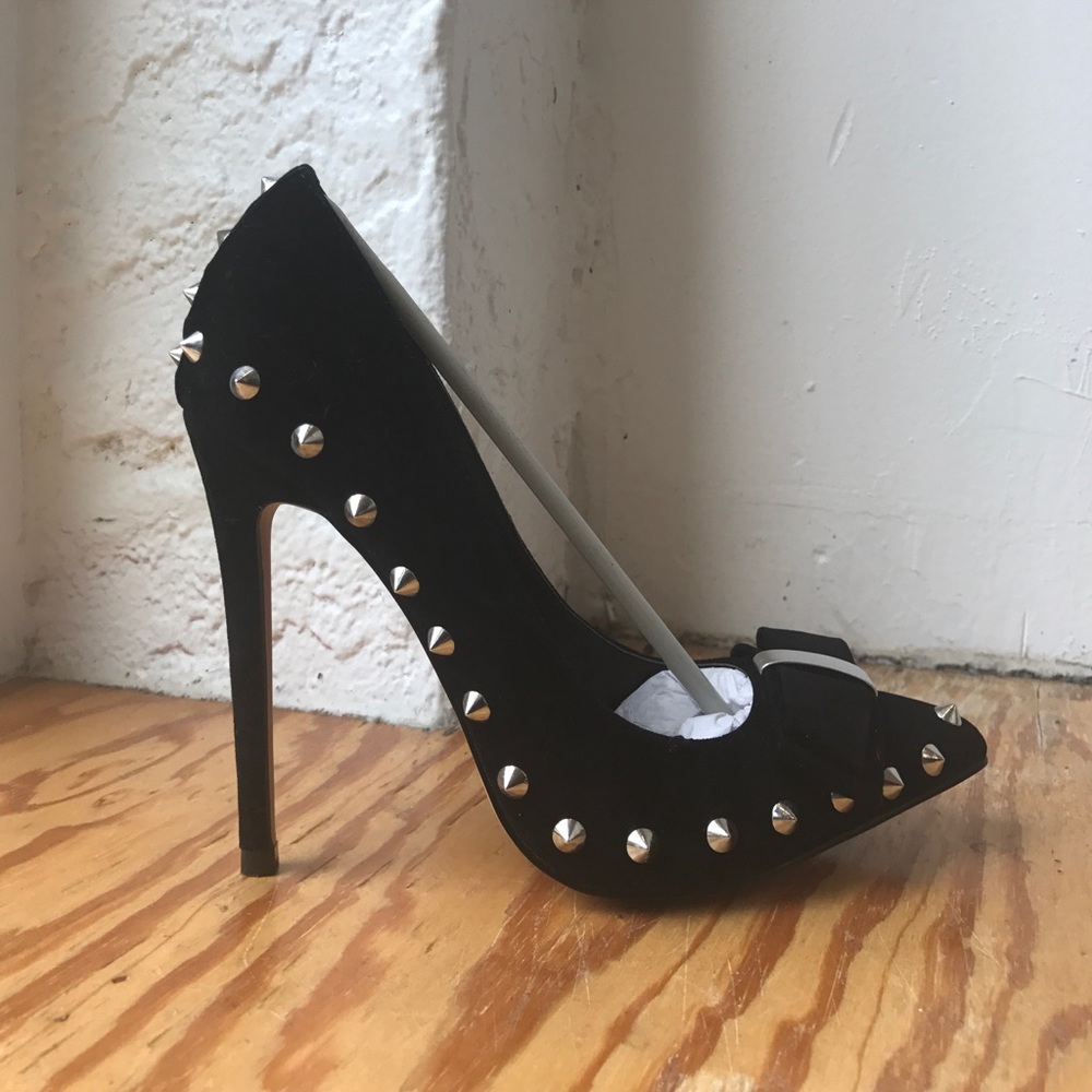 Black Studded Pumps